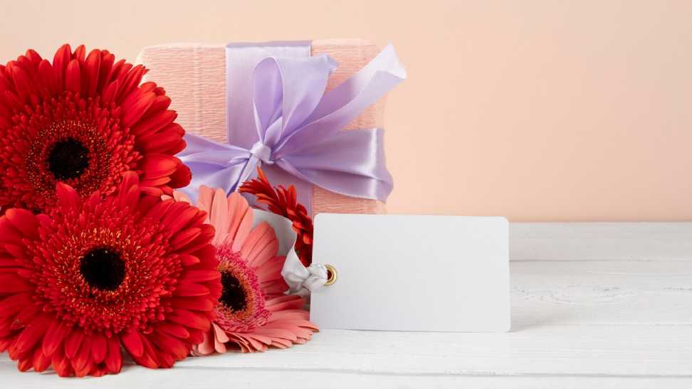 Celebrating Raksha Bandhan With Flowers Decoded